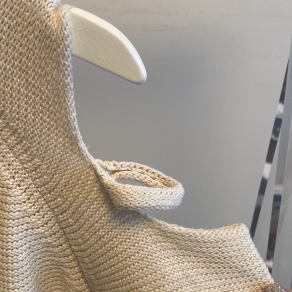 Esqualo Sweater - Picture 2 of 5